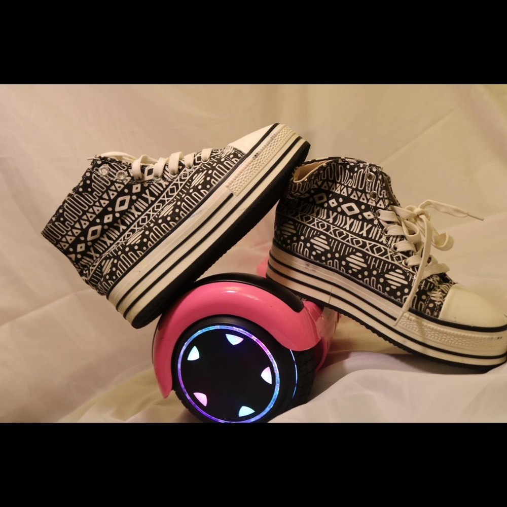 Platform sneakers